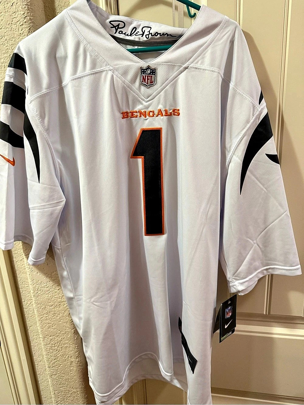 Nike Bengals #1 Ja’Marr Chase Jersey XL NWT